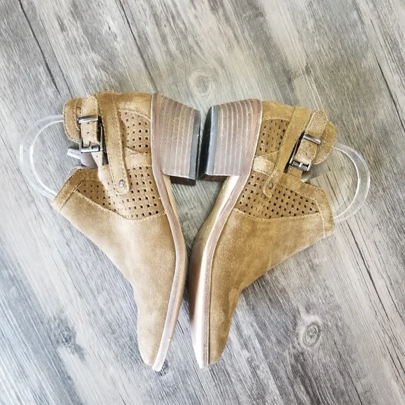 Vince Camuto Perforated Heeled Ankle Boots - Picture 3 of 8